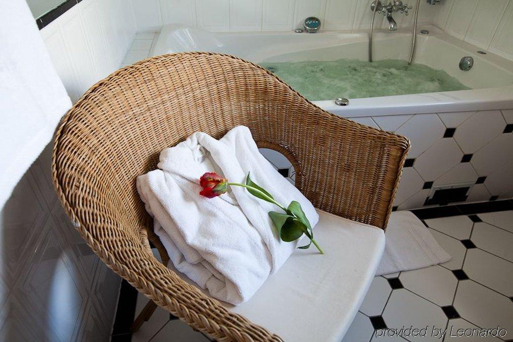 Hotel Willa Lubicz グディニャ 部屋 写真