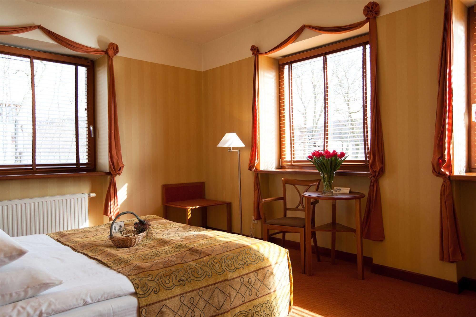 Hotel Willa Lubicz グディニャ エクステリア 写真